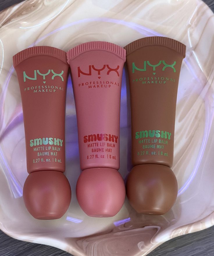 Son 250k của NYX gây sốt: Son vừa lì vừa dưỡng, ít nhăn môi, xinh từ bảng màu tới vỏ- Ảnh 2.