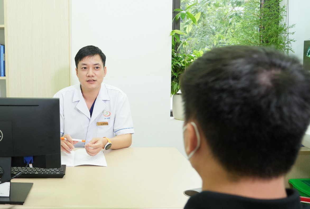 Nam thanh niên 25 tuổi 