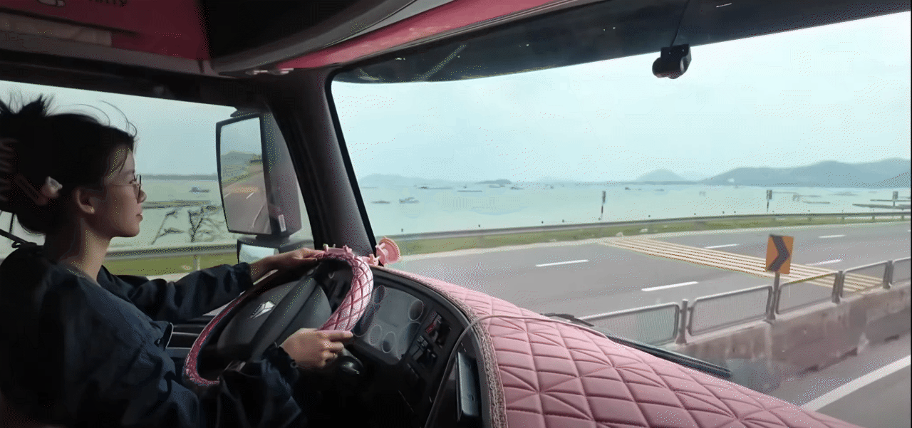 mẹ 2 con - Ảnh 1.