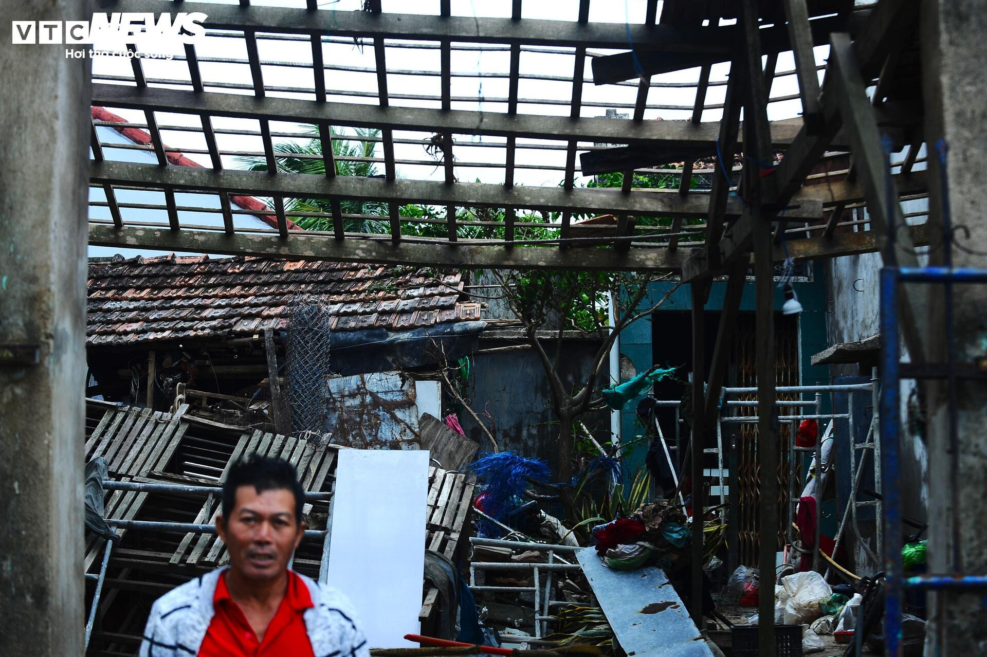 Khung cảnh hoang tàn tại tuy hòa sau lũ dữ: Nỗi đau không thể quên - Ảnh 10.