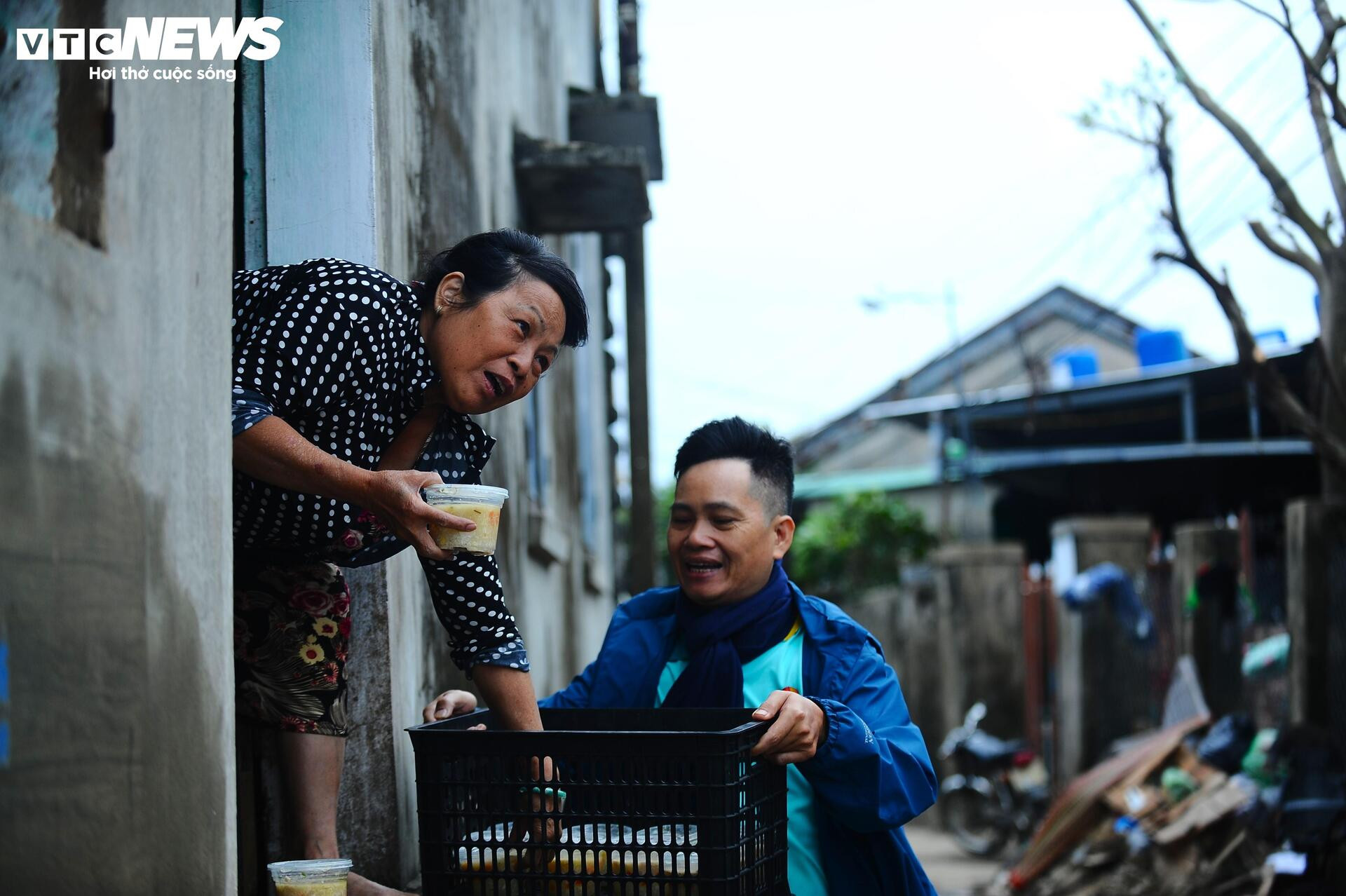 Khung cảnh hoang tàn tại tuy hòa sau lũ dữ: Nỗi đau không thể quên - Ảnh 20.
