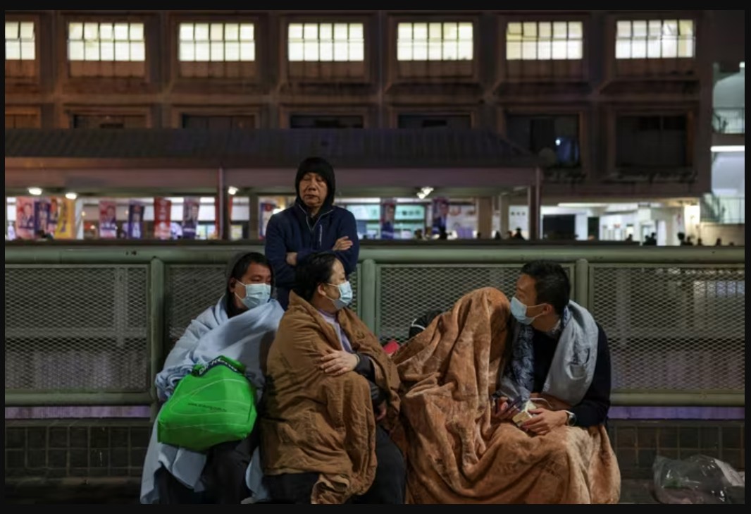 Hỏa hoạn tại Wang Fuk Court: 2.000 căn hộ thiêu rụi, 44 người thiệt mạng - Ảnh 3.