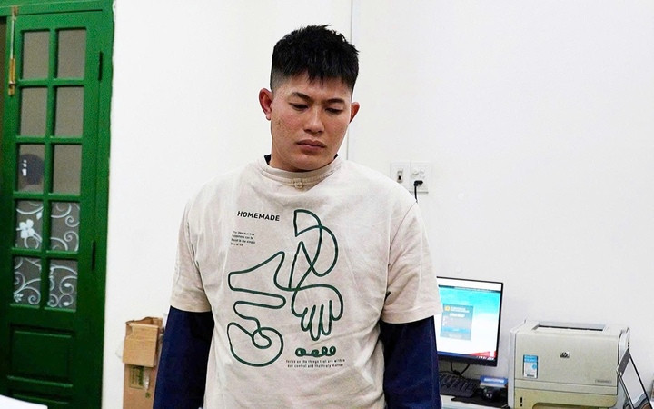 Bắt khẩn cấp người cha ôm hai con nhảy cầu tự tử ở Quảng Ngãi - Ảnh 1.