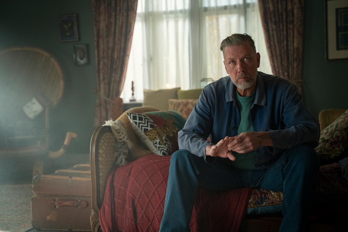 Xem phim Sex Education, tôi và chồng tranh cãi kịch liệt về việc ai là người đã đẩy con ra xa- Ảnh 1. Xem phim Sex Education, tôi và chồng tranh cãi kịch liệt về việc ai là người đã đẩy con ra xa- Ảnh 1.