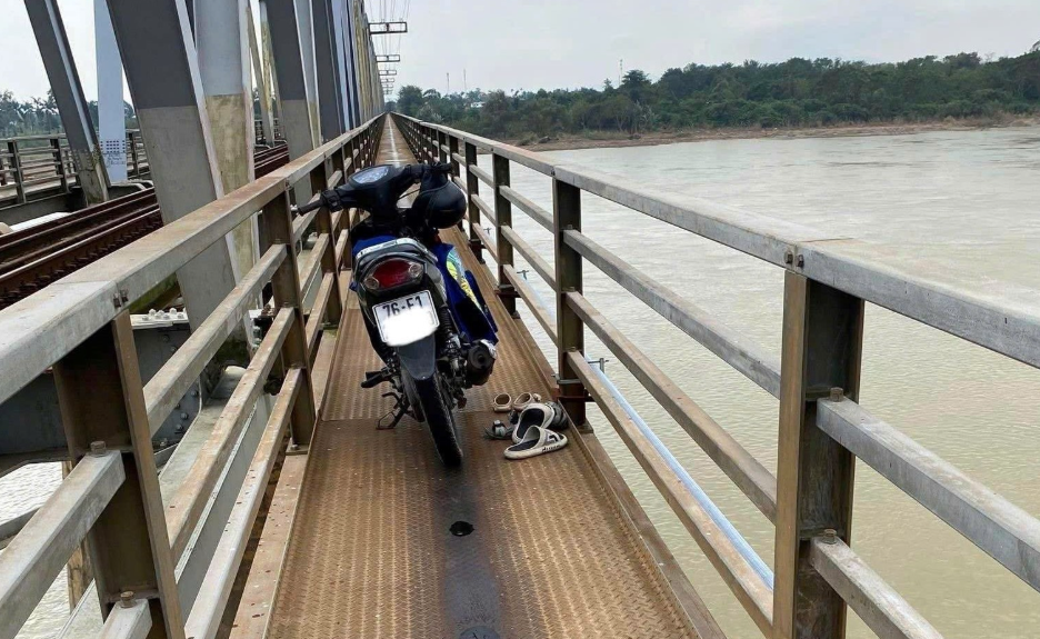 Vụ ôm con nhảy cầu trường Xuân: Hành vi giết người và mức án đối diện - Ảnh 3. Vụ ôm con nhảy cầu trường Xuân: Hành vi giết người và mức án đối diện - Ảnh 3.