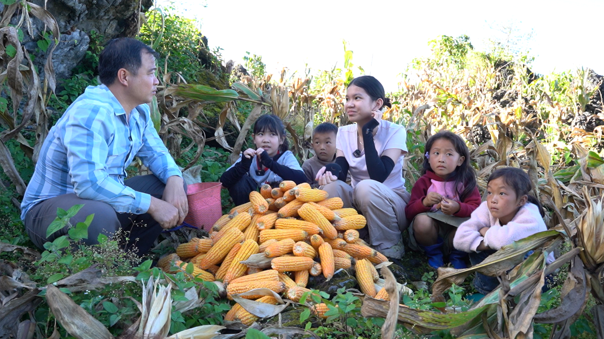 Ông bố đặc biệt: 15 năm xa nhà nhưng chưa một lần thất hứa với các con- Ảnh 4.