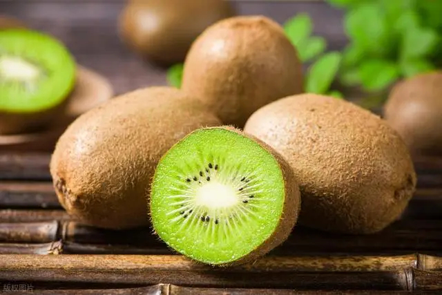 Bác sĩ cho biết - 4 loại trái cây này chứa đầy kho báu, người trung niên và người cao tuổi nên ăn thường xuyên để tăng cường miễn dịch- Ảnh 5.