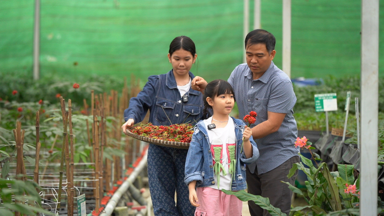 Ông bố đặc biệt: 15 năm xa nhà nhưng chưa một lần thất hứa với các con- Ảnh 1.