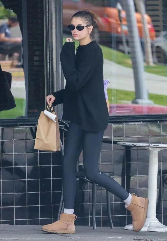 Những người phụ nữ sành điệu khắp thế giới đều đang đi đôi giày này, vì nó hợp với mọi thứ- Ảnh 20.