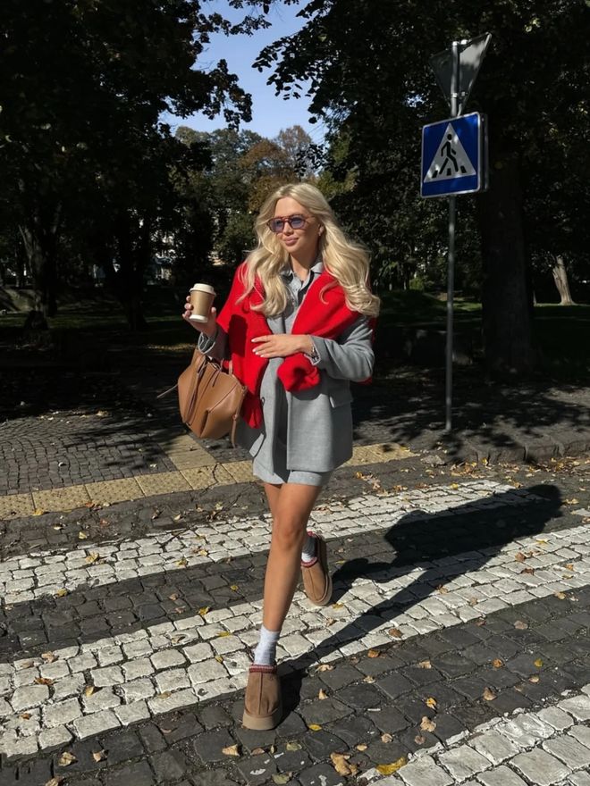 Những người phụ nữ sành điệu khắp thế giới đều đang đi đôi giày này, vì nó hợp với mọi thứ- Ảnh 15.