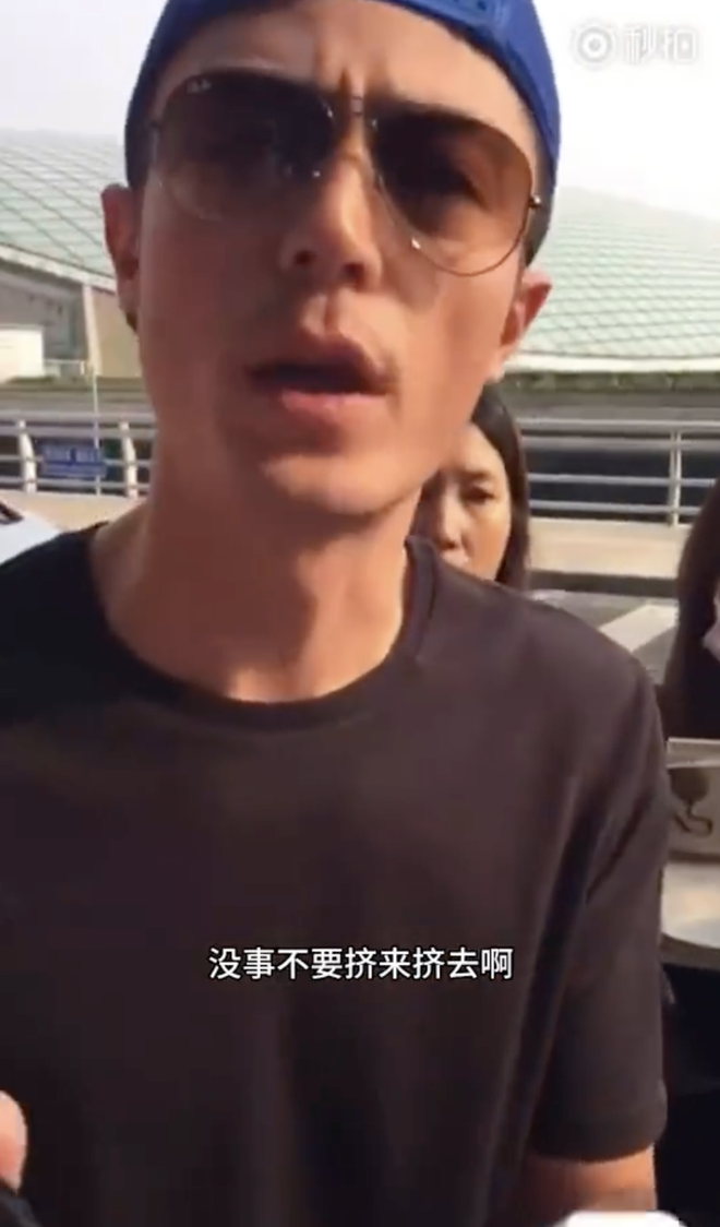 Ảnh thời trẻ của mỹ nam “mặt lạnh cơ địa”, U50 vẫn tiết kiệm nụ cười nhưng visual được ví như 