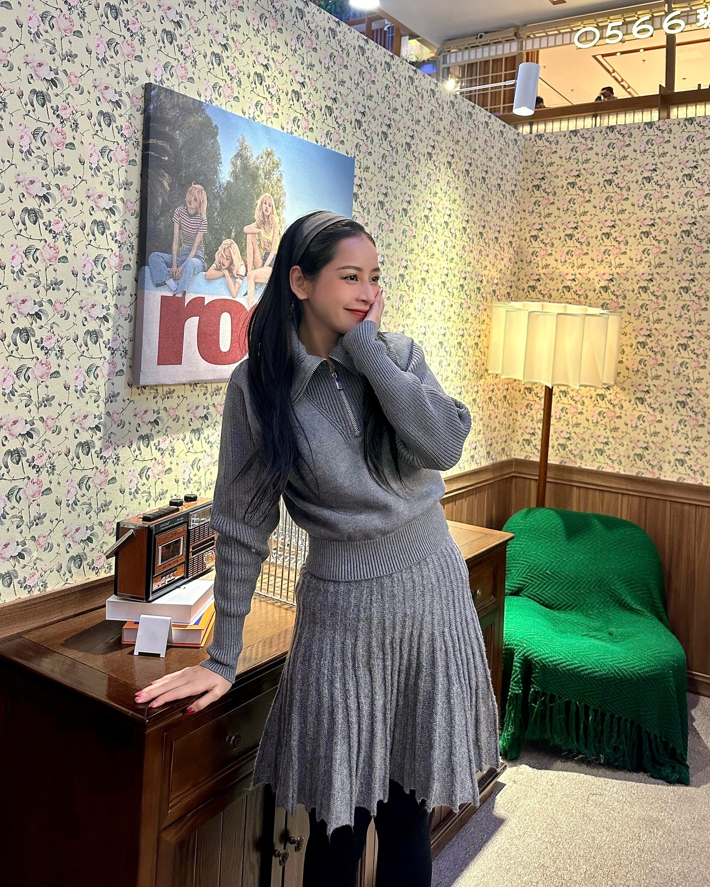 Không thể không mê style mùa đông của Chi Pu - Ảnh 4. Không thể không mê style mùa đông của Chi Pu - Ảnh 4.