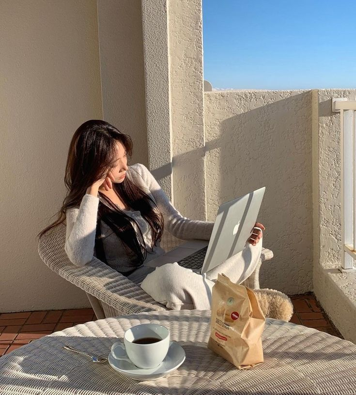 Cô vợ than trời vì gia đình 4 người ở Ocean Park tiêu hơn 50 triệu/tháng, vẫn không tiết kiệm nổi đồng nào - Ảnh 1. Cô vợ than trời vì gia đình 4 người ở Ocean Park tiêu hơn 50 triệu/tháng, vẫn không tiết kiệm nổi đồng nào - Ảnh 1.