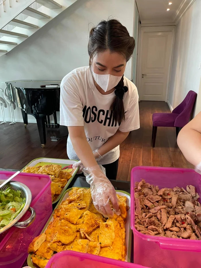 Trương Ngọc Ánh, Ngân 98, Quang Linh Vlogs bị bắt: Từ thiện không phải là cái phao cứu vãn tất cả - Ảnh 2.