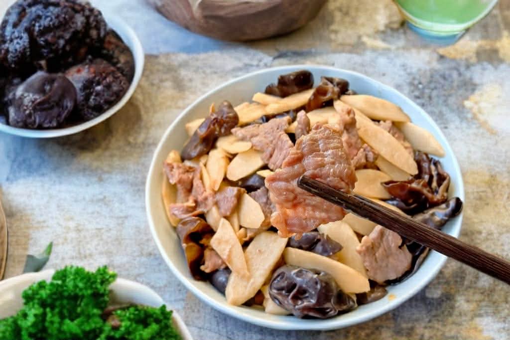 Tháng 12, hãy nấu 3 món ăn từ rau vàng giúp tăng cường sức khỏe và miễn dịch - Ảnh 3.