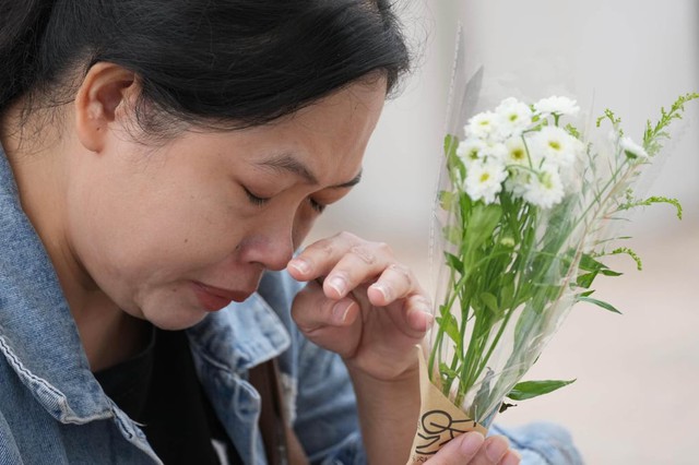 Hình ảnh đau thương tại Hong Kong sau vụ hỏa hoạn lịch sử 128 người thiệt mạng - Ảnh 2.