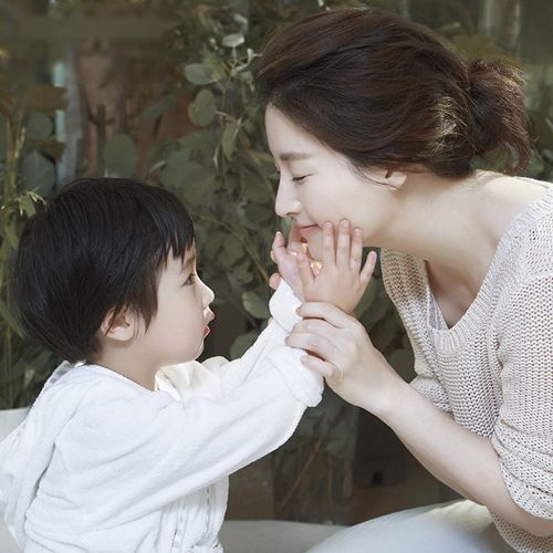 Vì sao các cụ ta ngày xưa có câu &quot;phúc đức tại mẫu&quot;?- Ảnh 1.