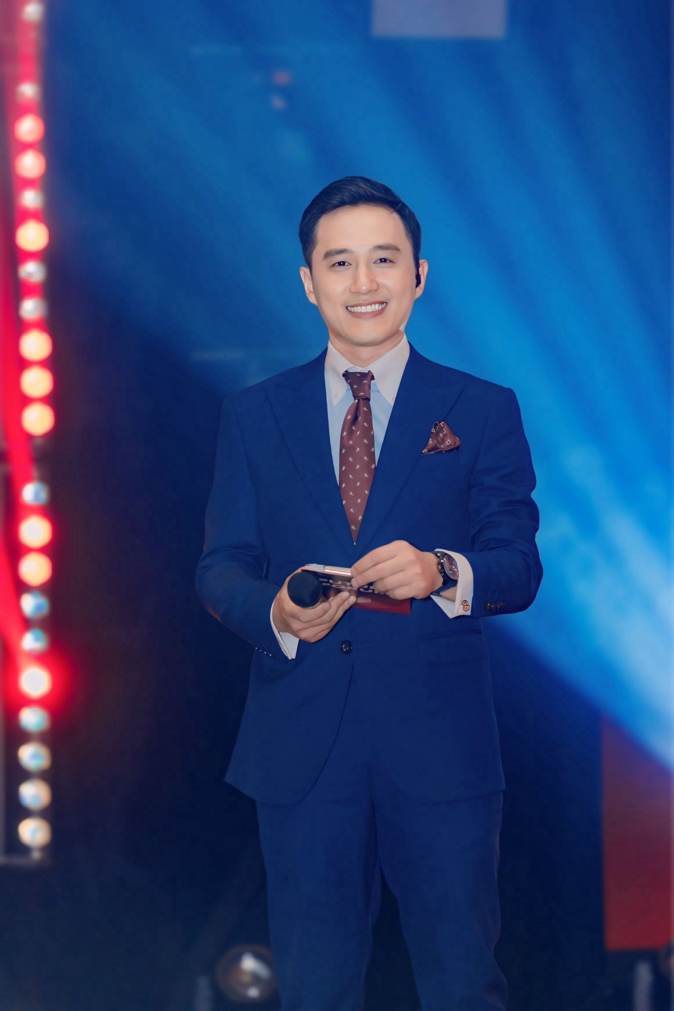 MC Ngọc Huy - MC dẫn Olympia lâu năm nhất: &quot;Khánh Vy trưởng thành còn nhanh hơn cả... phần thi Tăng tốc&quot; - Ảnh 4.