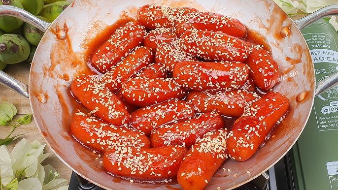 Món ăn miền Tây khiến bao người nhầm thành xúc xích- Ảnh 2.