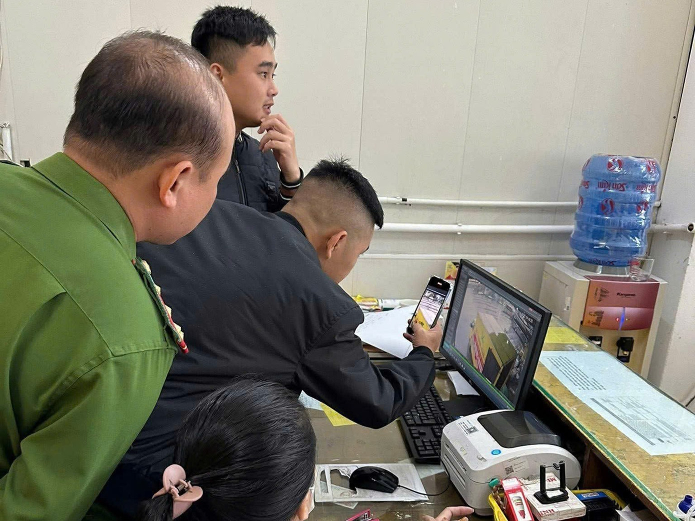 Tìm thấy nữ sinh 18 tuổi sau 4 ngày mất tích bí ẩn - Ảnh 2.