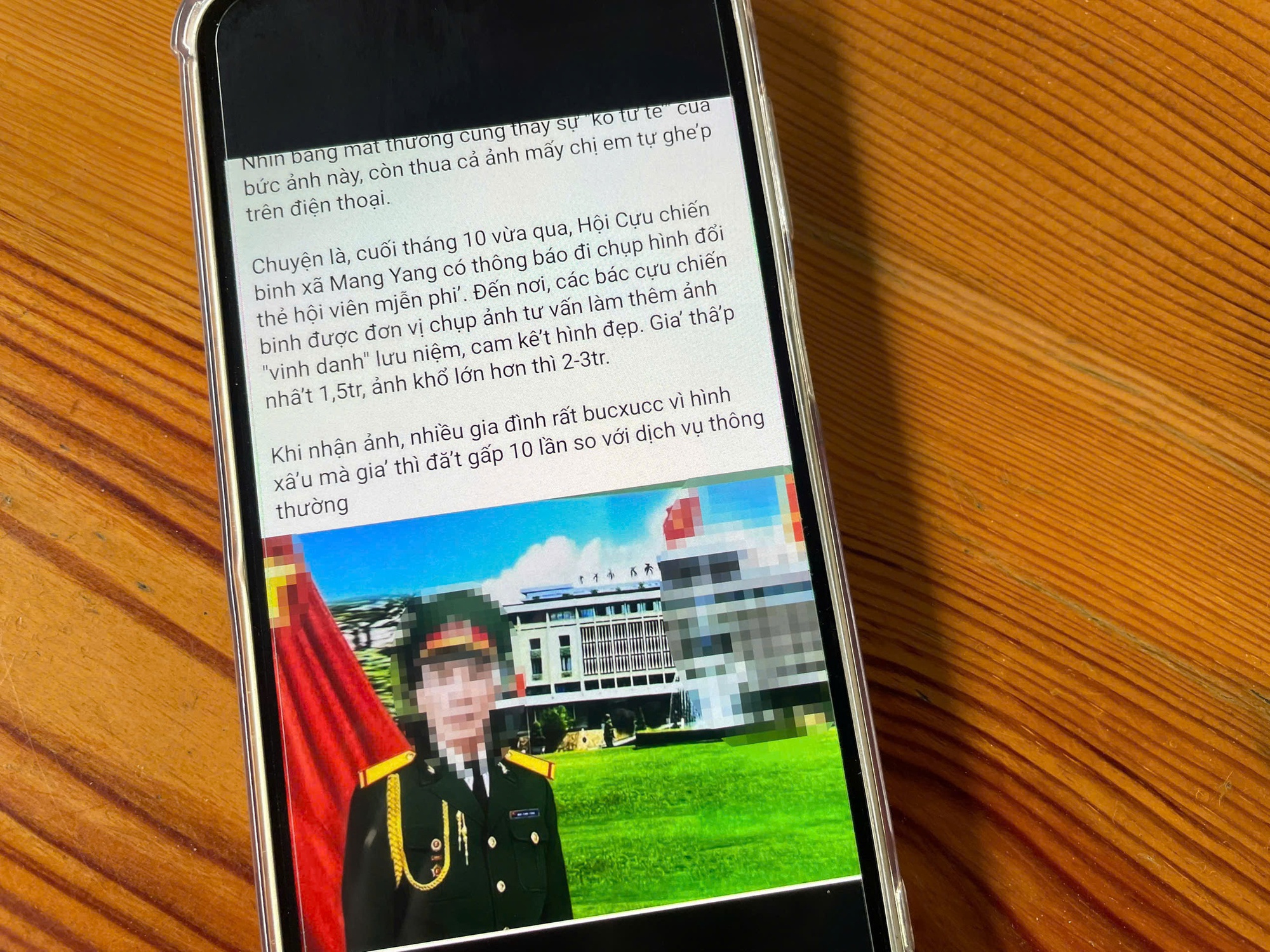 Mời chào chụp ảnh &quot;vinh danh&quot; để moi tiền cựu chiến binh - Ảnh 2.