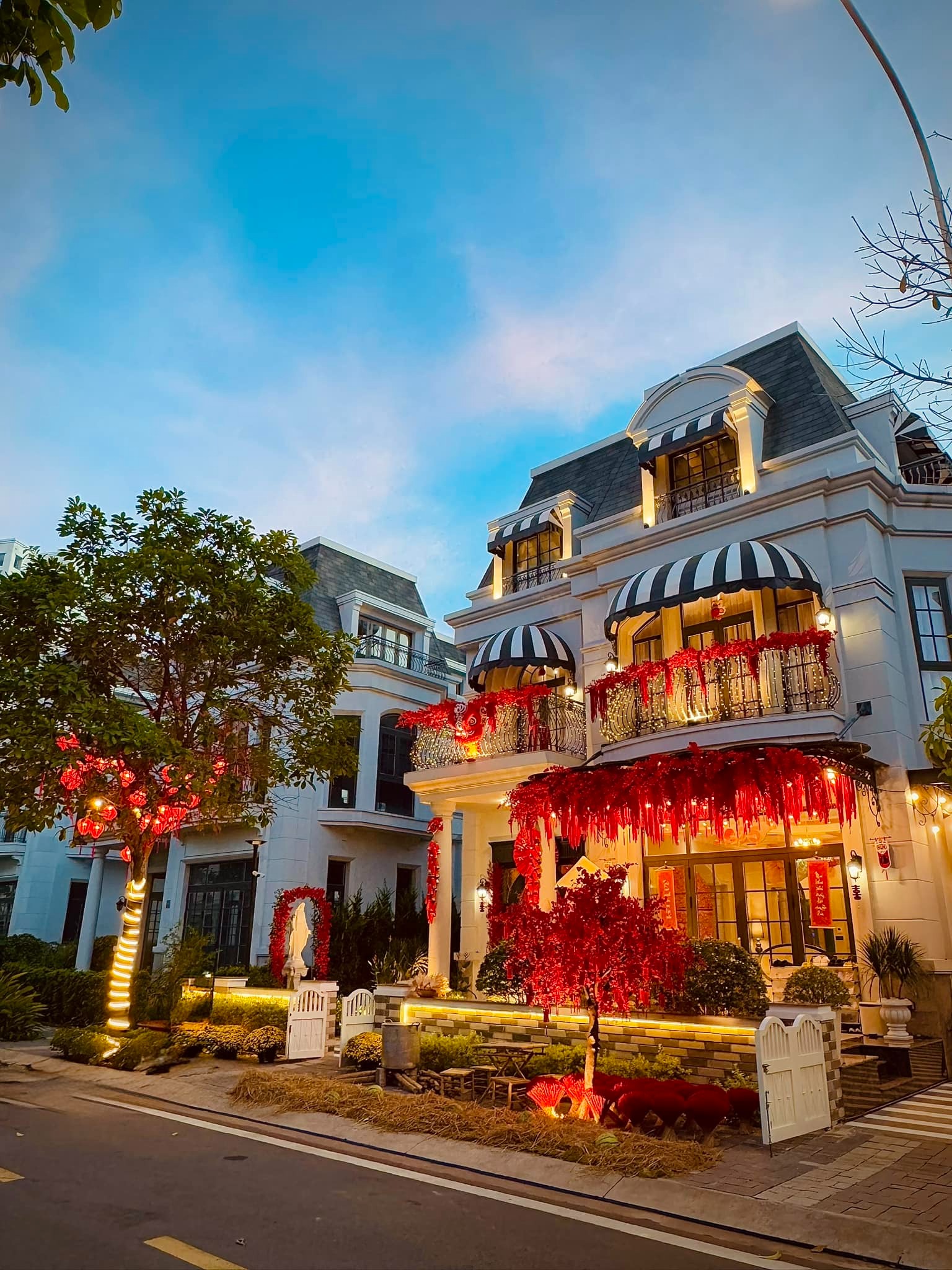 Đoàn Di Băng tiêu tiền ác- Ảnh 12. Đoàn Di Băng tiêu tiền ác- Ảnh 12.