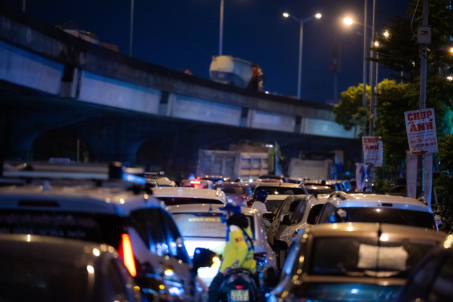 Đây là cảnh tượng tại tuyến đường qua khu chung cư Kim Văn - Kim Lũ (Hà Nội), 2 ngày sau thông tin lắp camera phạt nguội - Ảnh 9. Đây là cảnh tượng tại tuyến đường qua khu chung cư Kim Văn - Kim Lũ (Hà Nội), 2 ngày sau thông tin lắp camera phạt nguội - Ảnh 9.
