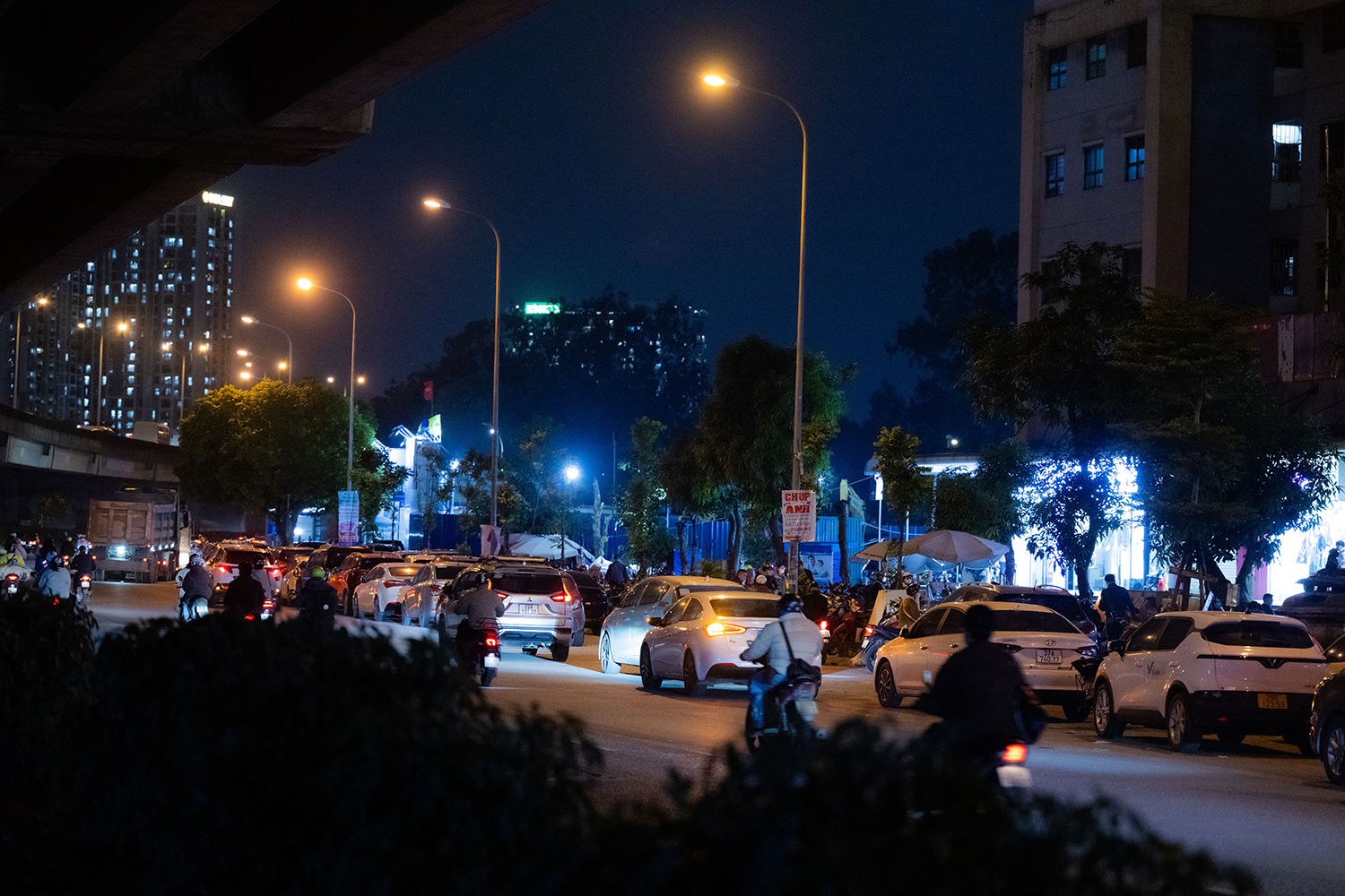 Đây là cảnh tượng tại tuyến đường qua khu chung cư Kim Văn - Kim Lũ (Hà Nội), 2 ngày sau thông tin lắp camera phạt nguội - Ảnh 2. Đây là cảnh tượng tại tuyến đường qua khu chung cư Kim Văn - Kim Lũ (Hà Nội), 2 ngày sau thông tin lắp camera phạt nguội - Ảnh 2.