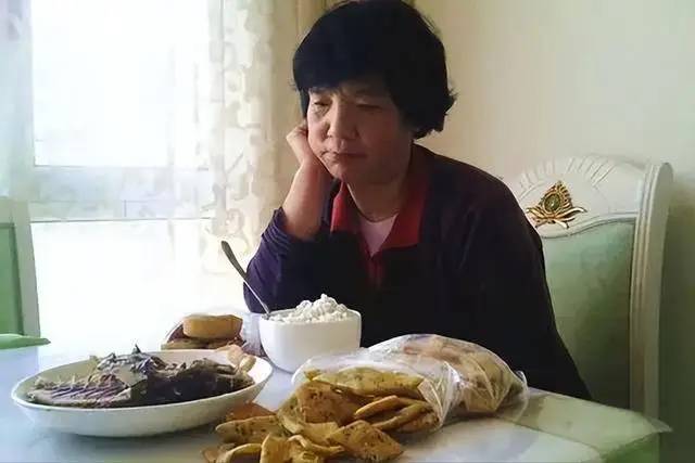 Protein quan trọng như thế nào đối với người cao tuổi? Sau 55 tuổi, nên ăn nhiều hơn 3 loại thực phẩm giàu protein này- Ảnh 2. Protein quan trọng như thế nào đối với người cao tuổi? Sau 55 tuổi, nên ăn nhiều hơn 3 loại thực phẩm giàu protein này- Ảnh 2.