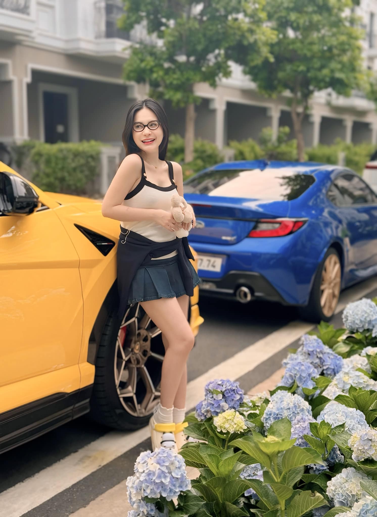 Sau khi chồng bị bắt, Đoàn Di Băng im lặng giữa "bão" mạng - Ảnh 5. Sau khi chồng bị bắt, Đoàn Di Băng im lặng giữa "bão" mạng - Ảnh 5.