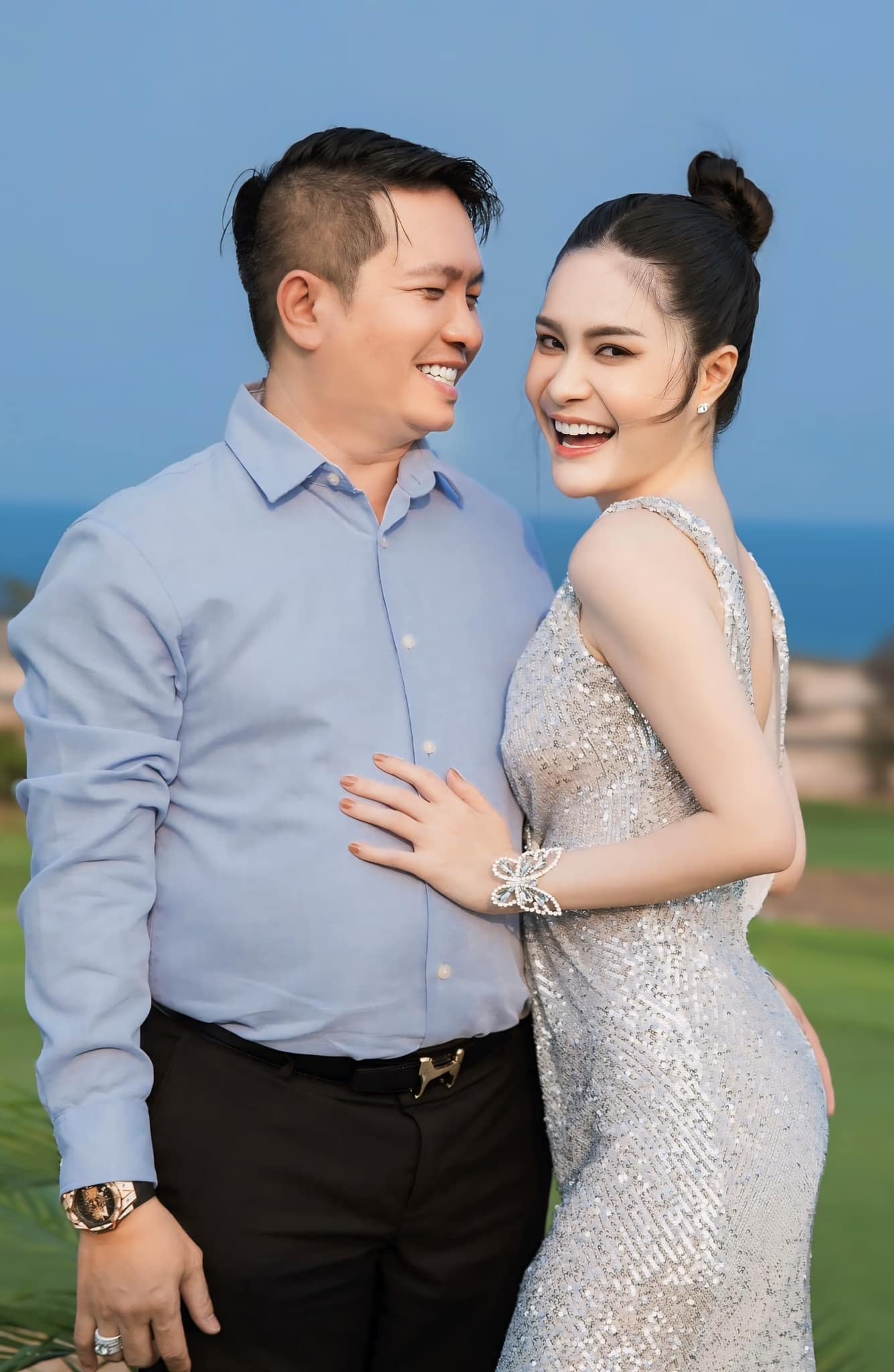 Sau khi chồng bị bắt, Đoàn Di Băng im lặng giữa "bão" mạng - Ảnh 4. Sau khi chồng bị bắt, Đoàn Di Băng im lặng giữa "bão" mạng - Ảnh 4.