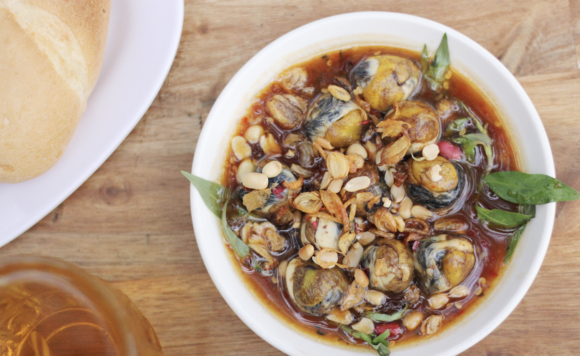 16 quả trứng gà lộn của Đoàn Di Băng - Ảnh 3. 16 quả trứng gà lộn của Đoàn Di Băng - Ảnh 3.