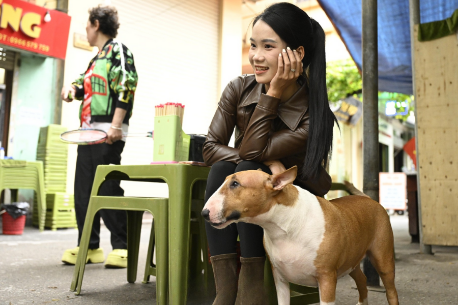 Không quay phim, chụp ảnh “cậu Vàng Mr. Gold” ngoài đời - Ảnh 6. Không quay phim, chụp ảnh “cậu Vàng Mr. Gold” ngoài đời - Ảnh 6.