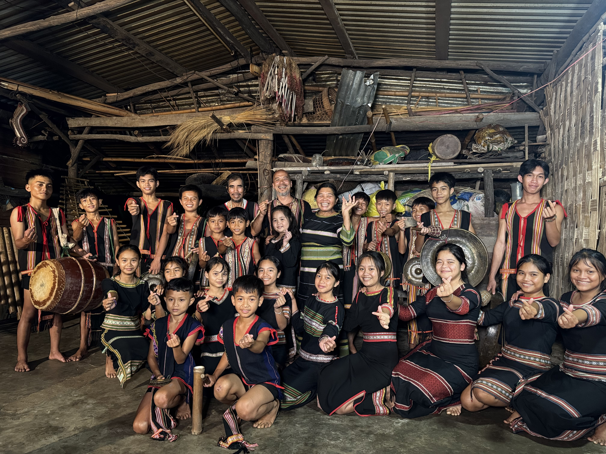 Ông bố họa sĩ gây ấn tượng bởi bài học dạy con gái 9 tuổi trong Ông bố họa sĩ gây ấn tượng bởi bài học dạy con gái 9 tuổi trong