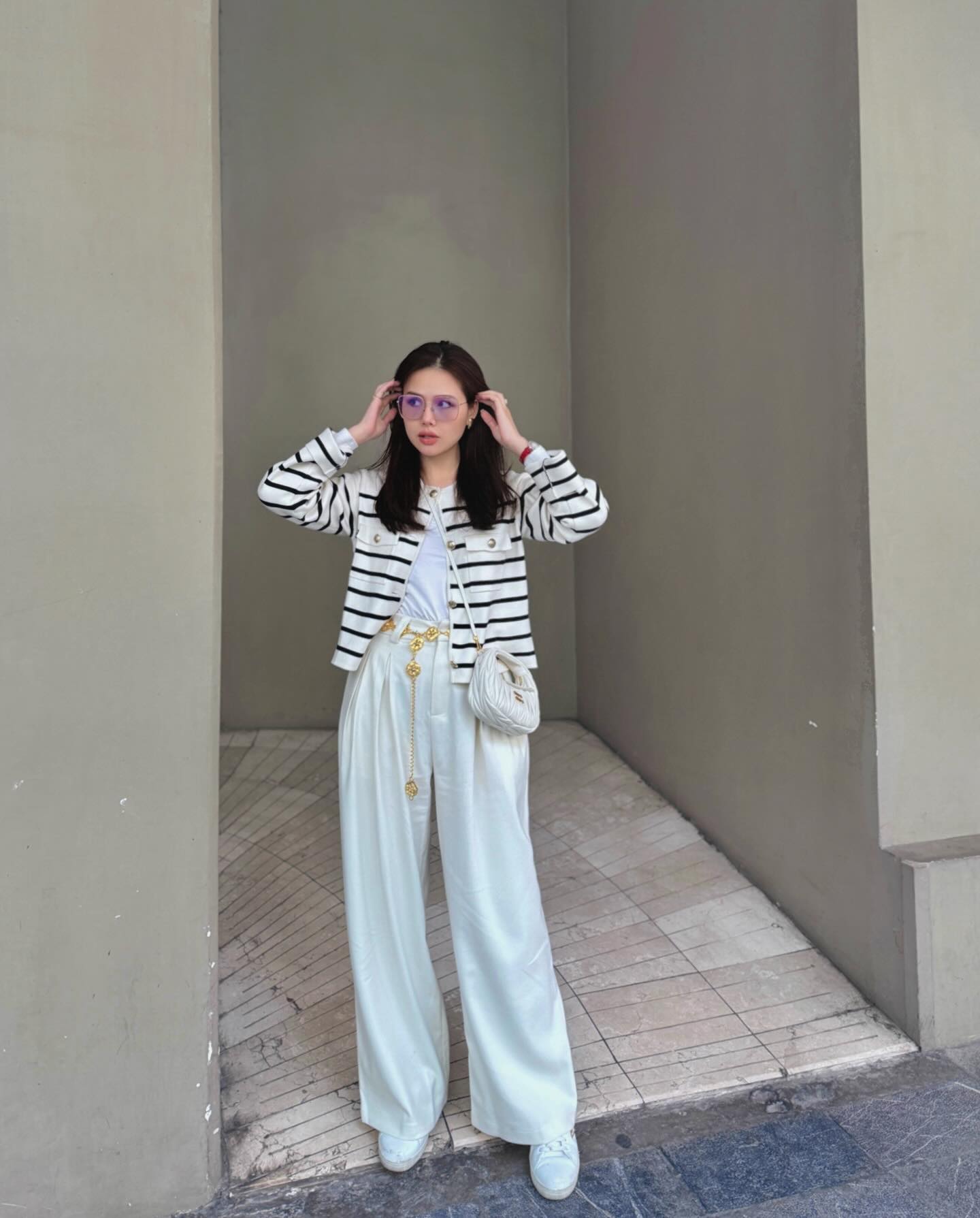 10 set đồ mùa đông cho thấy đẳng cấp thời trang của phu nhân tổng giám đốc tập đoàn nghìn tỷ - Ảnh 9.