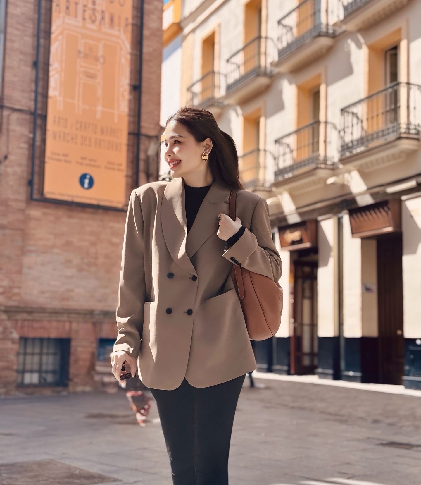 10 set đồ mùa đông cho thấy đẳng cấp thời trang của phu nhân tổng giám đốc tập đoàn nghìn tỷ - Ảnh 2.