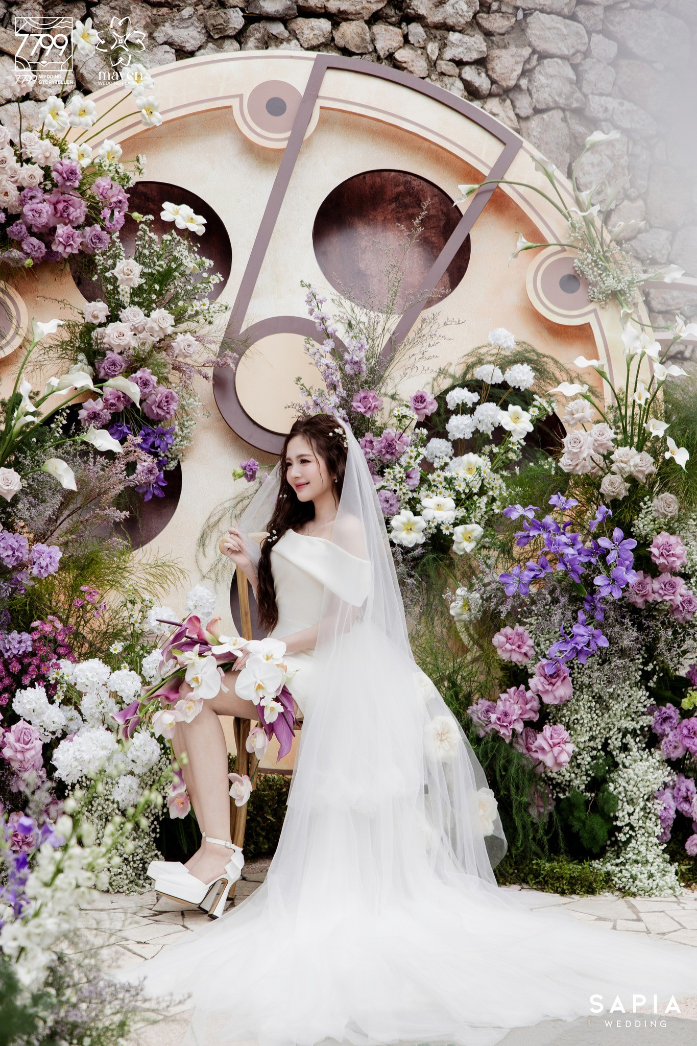 Ngọc Huyền liên tục khóc trong đám cưới với Đình Tú - Ảnh 10.