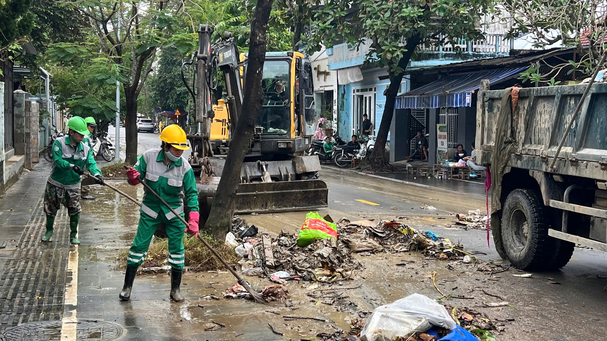 - Ảnh 2. - Ảnh 2.