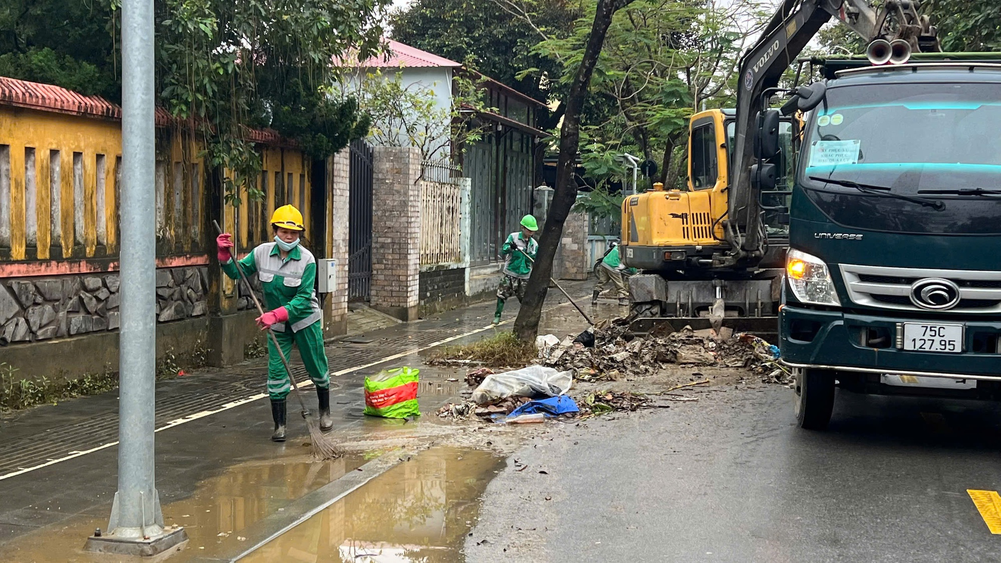 - Ảnh 3. - Ảnh 3.