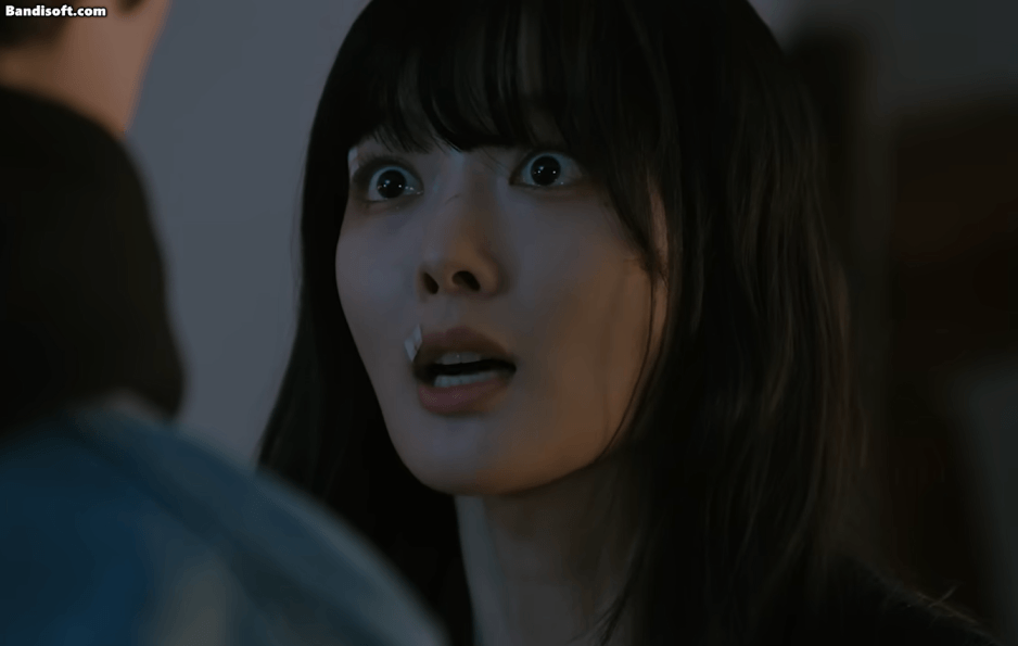 Nhìn Kim Yoo Jung mà rợn cả người - Ảnh 10. Nhìn Kim Yoo Jung mà rợn cả người - Ảnh 10.