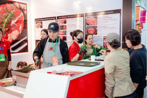 Vimex Food phối hợp Hiệp hội Thịt bò Canada tham gia triển lãm Vietfood & Beverage Hanoi 2025 - Ảnh 2. Vimex Food phối hợp Hiệp hội Thịt bò Canada tham gia triển lãm Vietfood & Beverage Hanoi 2025 - Ảnh 2.