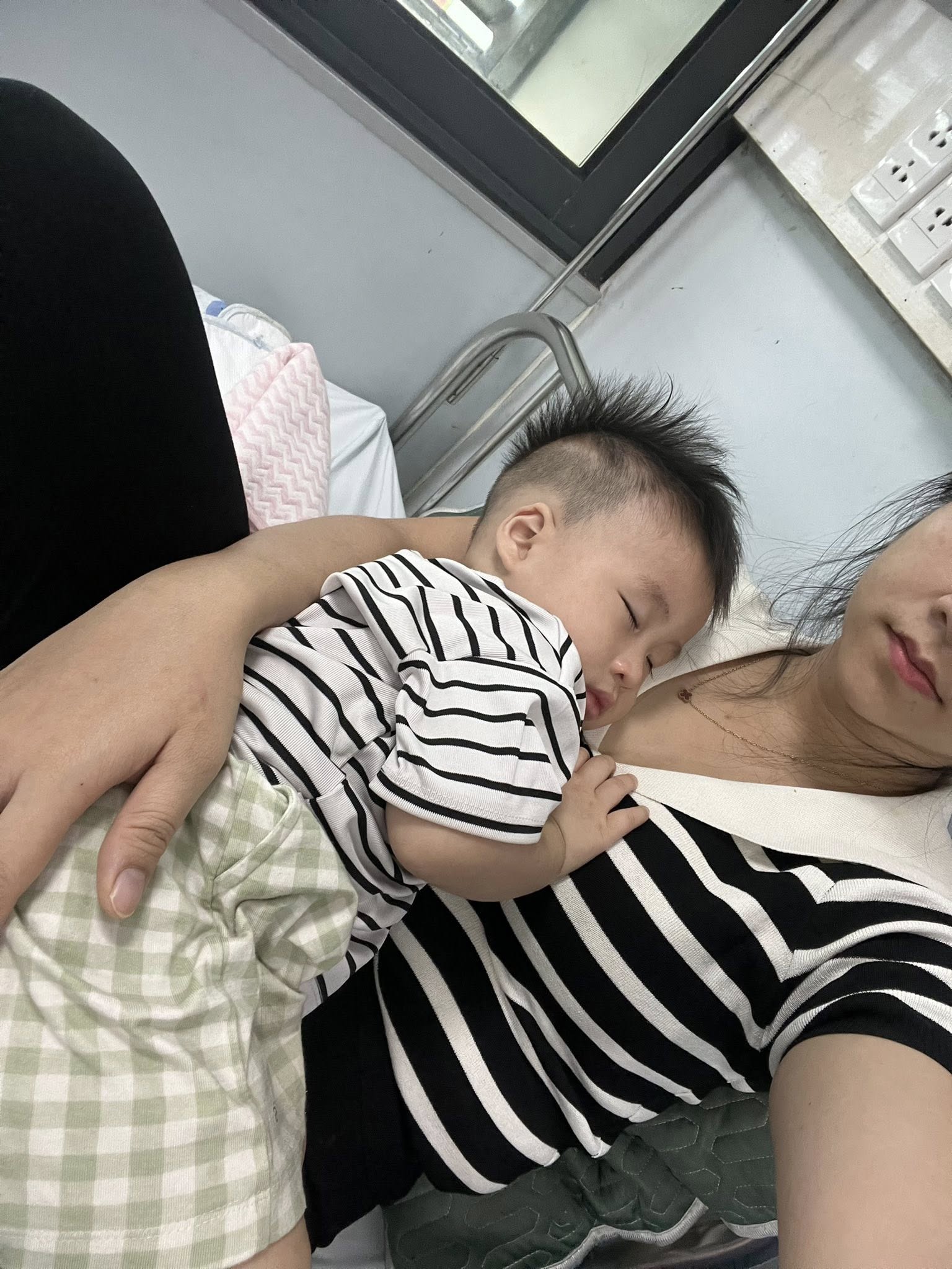 Em bé 9 tháng vật vã 9 ngày trong viện vì nhiễm RSV: Mẹ đừng chủ quan vì RSV không trừ 1 ai!- Ảnh 4.