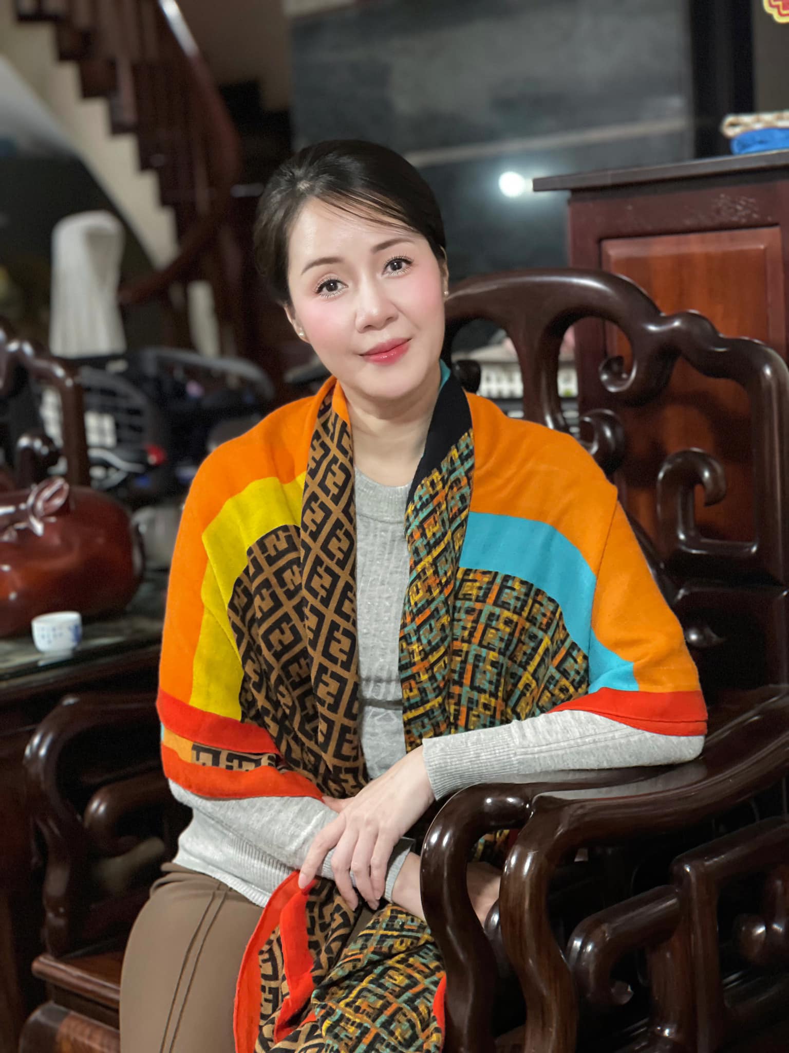 Tình đầu quốc dân Việt Nam tái xuất sau 20 năm mất tích, visual huyền thoại khiến thời gian cũng phải chịu thua - Ảnh 8. Tình đầu quốc dân Việt Nam tái xuất sau 20 năm mất tích, visual huyền thoại khiến thời gian cũng phải chịu thua - Ảnh 8.