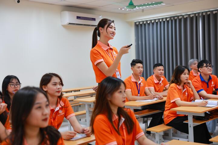 Lương của giảng viên đại học tăng thế nào từ 1/1/2026? - Ảnh 1.