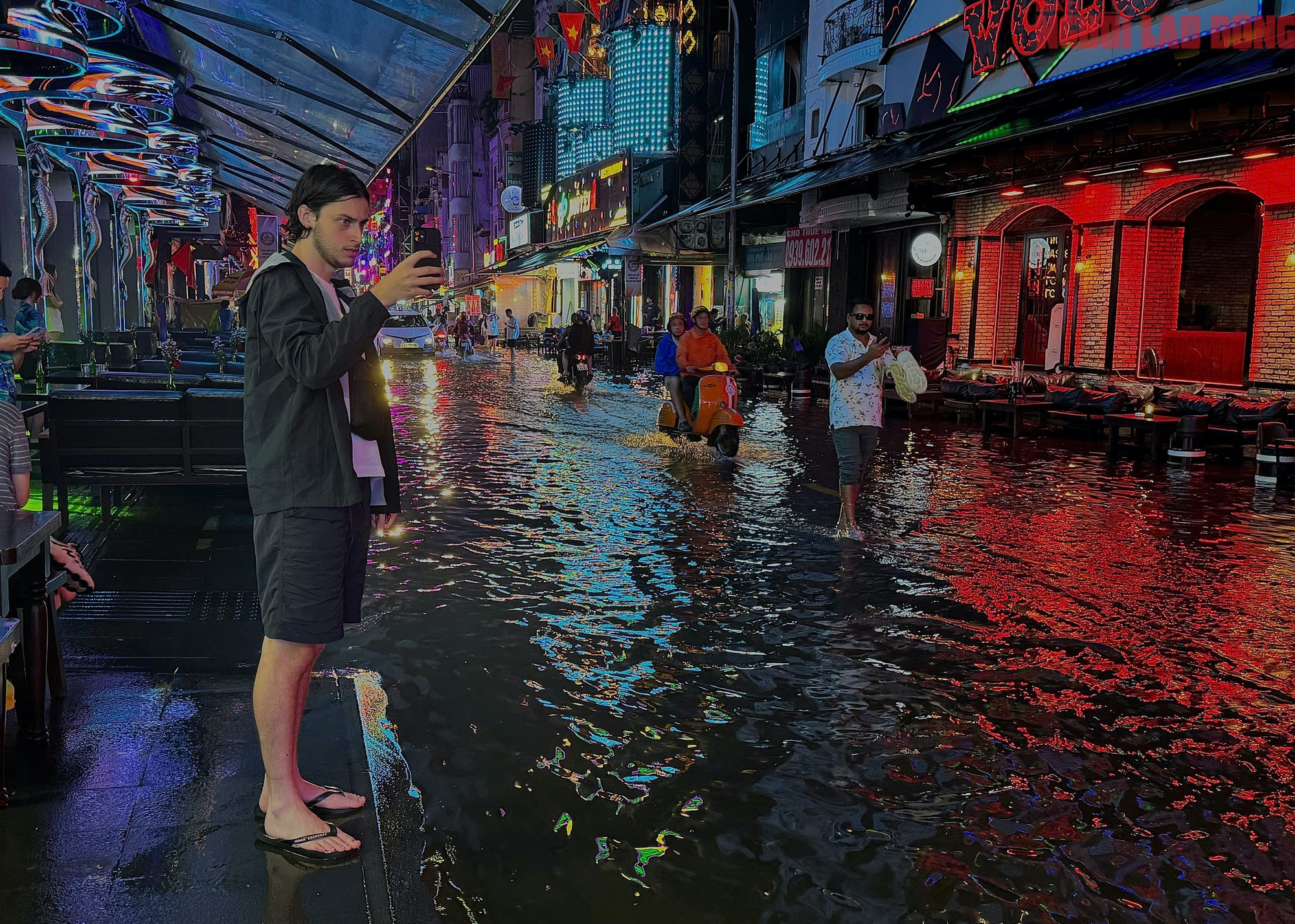 - Ảnh 14. - Ảnh 14.