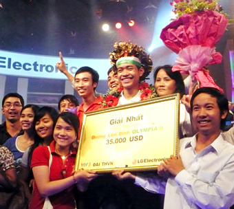 Quán quân Olympia từ chối lương cao ở nước ngoài, về nước sau 13 năm vô địch giờ ra sao? - Ảnh 1. Quán quân Olympia từ chối lương cao ở nước ngoài, về nước sau 13 năm vô địch giờ ra sao? - Ảnh 1.