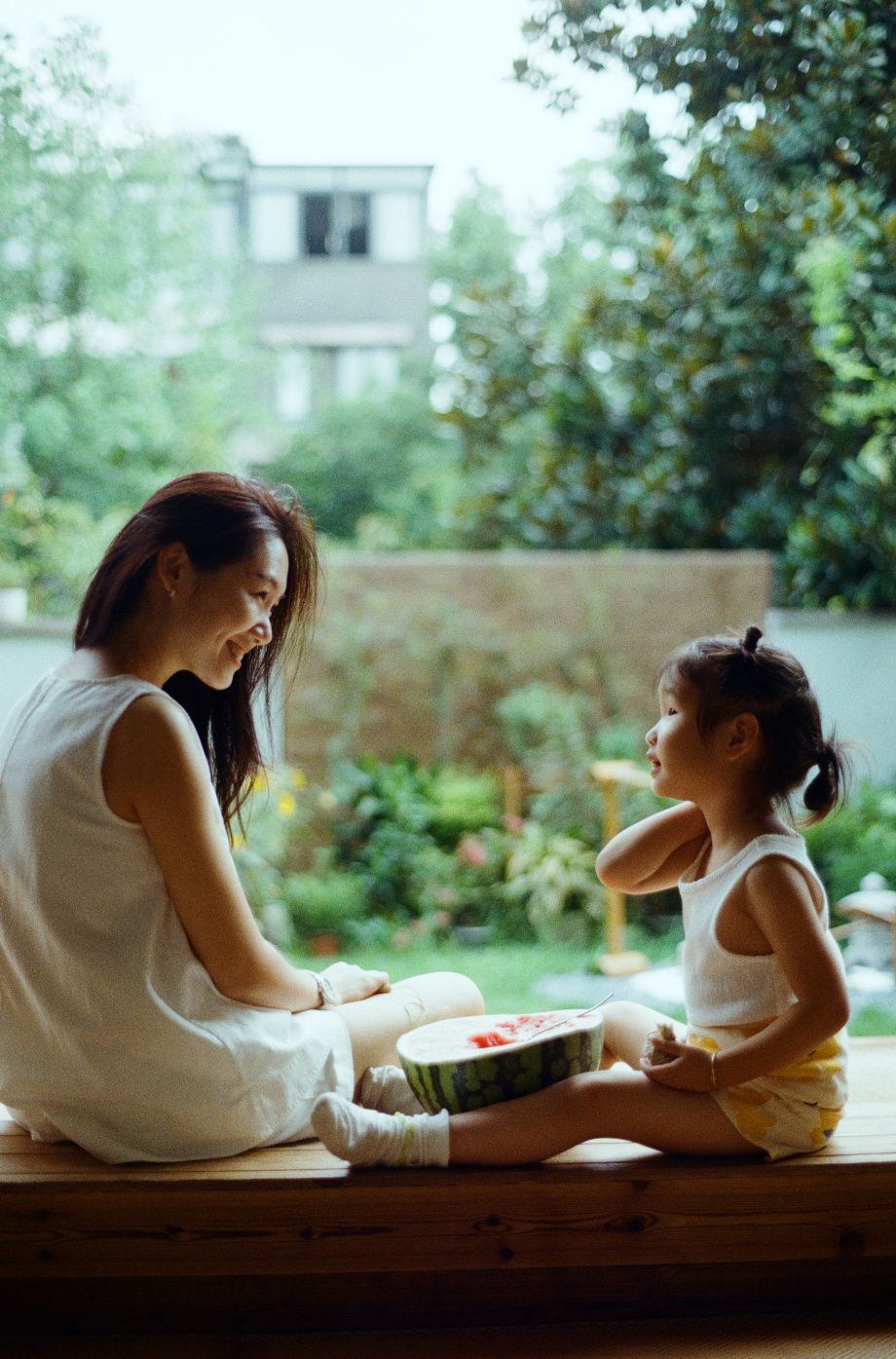 Nếu bố mẹ cứ vô tư làm những điều này, đừng hy vọng con sẽ hiếu thảo!- Ảnh 2.