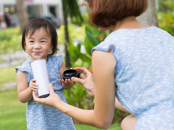 Những thói quen dễ khiến trẻ bị táo bón mà nhiều mẹ không ngờ tới- Ảnh 3. Những thói quen dễ khiến trẻ bị táo bón mà nhiều mẹ không ngờ tới- Ảnh 3.