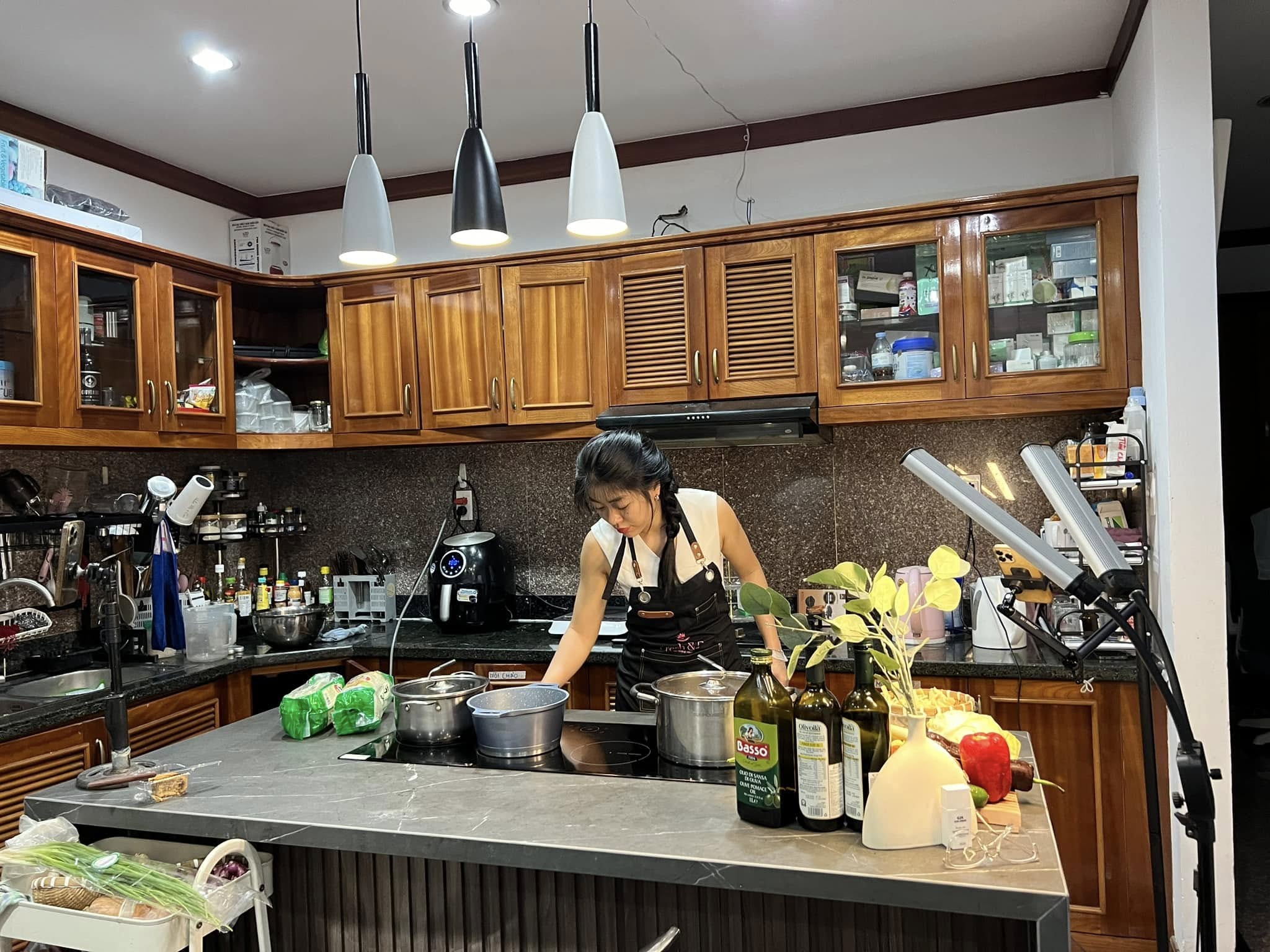 Con gái lớn của hotmom Helen Nguyễn 12 tuổi cao 1m65: Kết quả của hành trình mẹ giảm cân - con cao lớn - Ảnh 7. Con gái lớn của hotmom Helen Nguyễn 12 tuổi cao 1m65: Kết quả của hành trình mẹ giảm cân - con cao lớn - Ảnh 7.