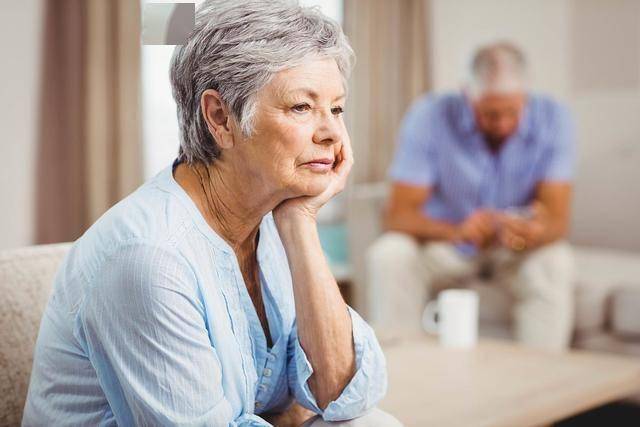 Người trên 65 tuổi có được ăn đậu phụ nhiều không? Bác sĩ: Hãy biết 3 điều này ngay từ đầu, đừng đợi đến khi nhập viện mới hoảng sợ! - Ảnh 2.